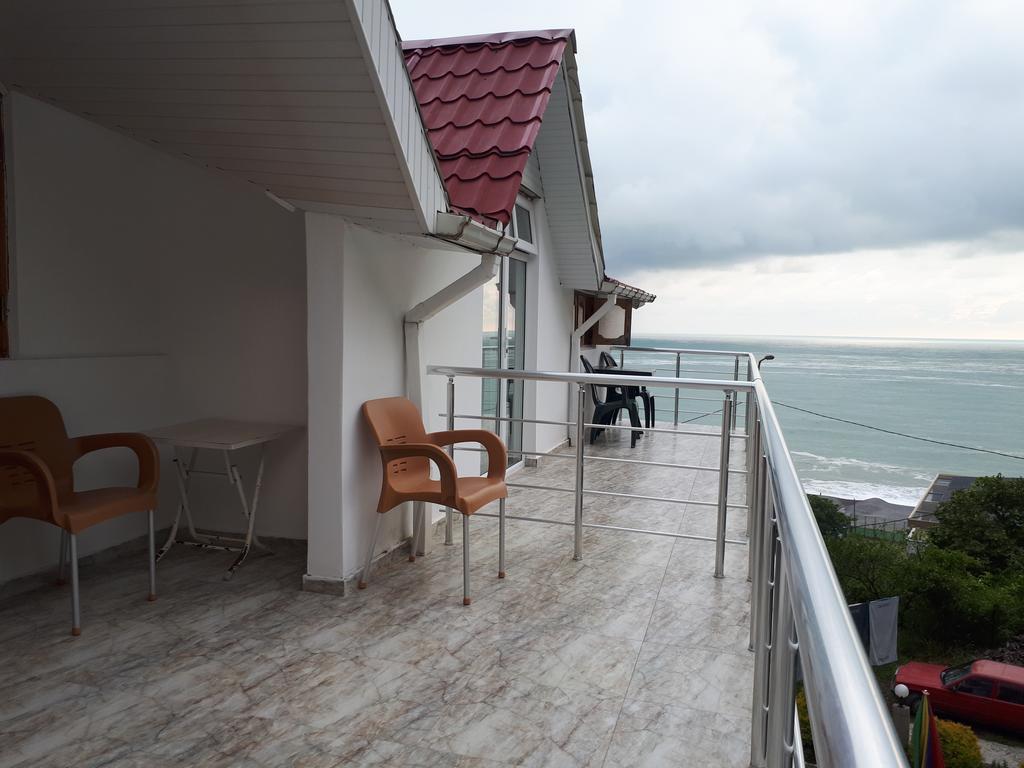 Hotel Rezo'S House Kvariati Zewnętrze zdjęcie